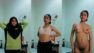 Cewek Berjilbab Smp Yang Foto Mesranya Disebar Mantan