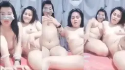 Duo Cewek Amoy Lesbian Saling Colok Memek Basah.
