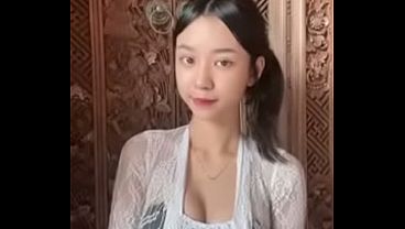 Sindi: Gerakan Liurnya Bikin Basah, Napasnya Panas Di Leher