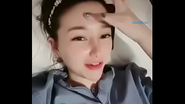 Video Langsung: Cewek Asia Menggoda Tukang Pijat Hingga Tak Kuasa Menahan Nafsu