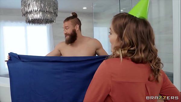 Ngebut Ngewe Sama Cewek Lesbian Panas Di Kamar, Download Full Dari Https://zzfull.com/roomm