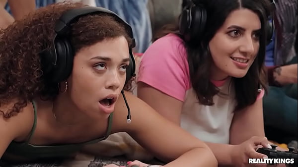 Mode Co-op Ngencengin Cewek Gamer / Raja Realitas