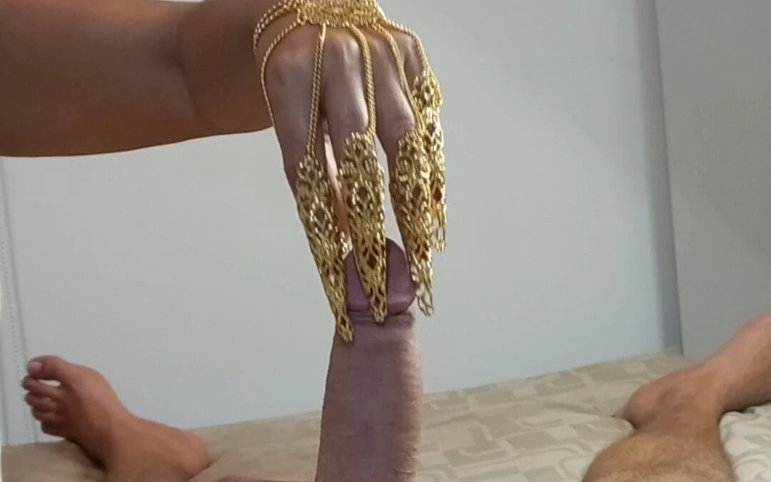 My Golden Predator Claws Make Your Cock Crazy – Handjob Tease & Intense Loud Orgasm Pov