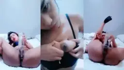 Caroline Colok Memek Pake Botol Kaca Sambil Ngacengin Kontol.