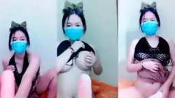 Cici Molly Ngangkang Lebar, Omek Pake Dildo Mangga Sampe Basah Kuyup