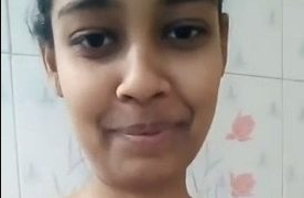 Desi Buka Bra Sendirian Sambil Selfie Hot
