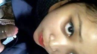 Gadis Kantor Imut Hisap Kontol Di Halaman Belakang
