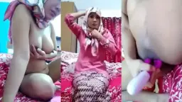 Hijab Nesia Ukhty Montok Colmek, Sangek Banget Sambil Jilbab Dibuka.