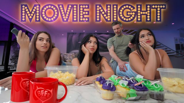 Malam Nonton Bareng Bff, Gak Ada Yang Lebih Hot Dari Ini