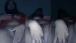 Remaja Jilboobs Nafsu Banget Colmek Depan Pacar, Sange Minta Digituin.