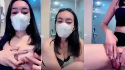 Shintya Pamerin Uting Montok Sama Crotnya Basah.