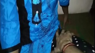 Tonton Video Pertama Pasangan Muda Desi Yang Lagi Crot Di Pantat