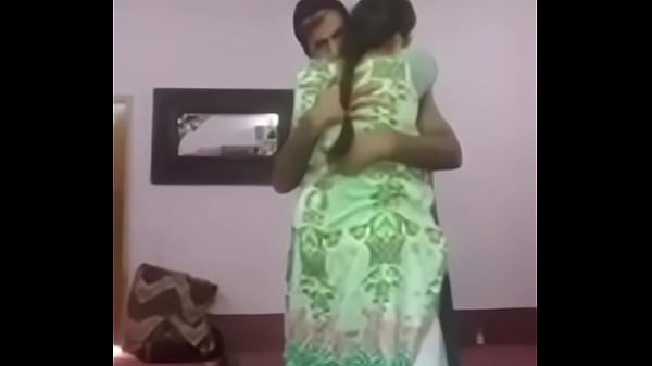 Pasangan Desi Lagi Seru-seruan Di Kamar, Nafsu Menggebu-gebu