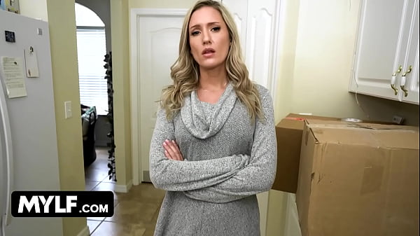 Lu Punya Memek Ibu Tiri Di Rumah, Siap Digocok Kapan Aja