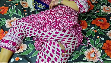 Ibu Tiri Celananya Sobek, Lalu Anak Tiri Ngewe Memeknya Sampai Pantatnya Kencang.