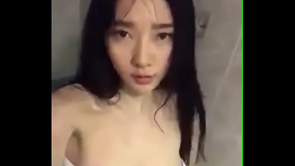 Cewek Model China, Siap Digoyang, Bibir Merah Ngegoda, Badan Bikin Mabok.