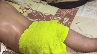 Ibu Mertua Montok Bantu Mantu, Pijat Panas Berujung Nafsu.