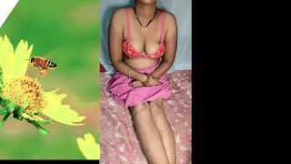 Desi Istri Rumahan Sange, Minta Digenjot Keras.