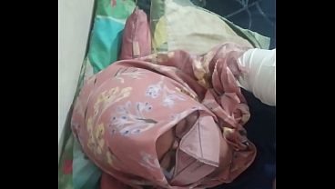Tante Riani Nyedot Kontol Sampe Nikmat Banget, Bikin Ngiler.