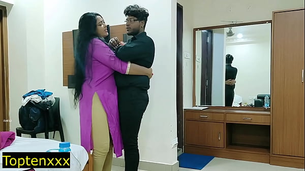 Ibu Rumah Tangga India Seksi Nge*** Dengan Suara Hindi Yang Jelas