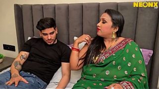 Bhabhi Lagi Ngocok Kontol Desi Boy, Ngegas Sampe Crot Di Dalem (audio Hindi)