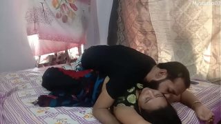 Video Bokep Kakak Adik Tiri India Paling Hot, Suara Jelas, Musik Bikin Makin Nafsu