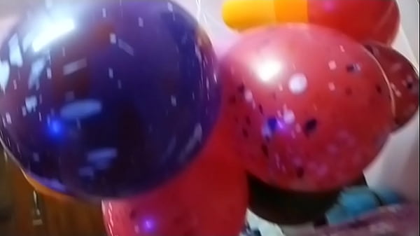Pembalut India Bikin Basah Karena Balonnya Meledak