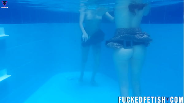 Yessica Bunny Dan Helen Bintang Mesum Seksi Duet Di Kolam Bikin Nagih.