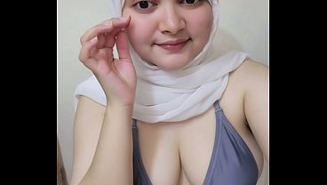 Hari-hari Pertama Goyang Twerk Pake Hijab, Bikin Makin Panas Dan Liar