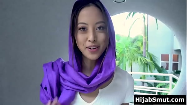 Ngentot Terus Kebayang, Cewek Hijab Horny Gak Bisa Berhenti Mikirin Kontol