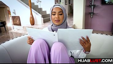 Hijab Babe Babi Belajar Ngentot Biar Makin Betah, Ngerasain Kontol Pertama