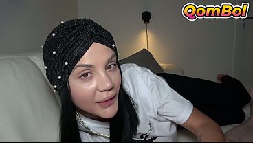 Ngencengin Abang, Ngewein Hijab Step-sis Turki Elnaz Sampai Muncrat