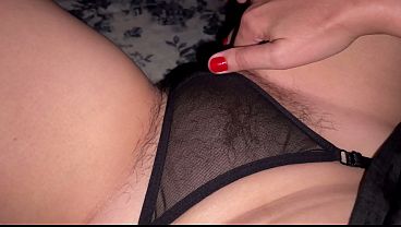 Tonton Ibu Nakal Ini Mainin Memek Bulunya Yang Basah Kuyup. Pov Dari Matanya.