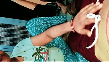 Desi Bhabhi Lagi Ketat, Ngewe Dengan Suara Moan Hindi Jelas, Orgasme Sambil Loncat-loncat Di Kontol Gede