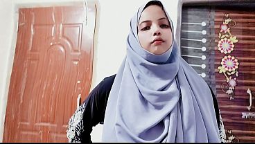 Desi Ibu Tiri Hijab Bergairah Ngewe Sama Anak Tiri Sendiri