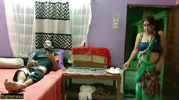 Ngentot Panas Sama Tante Cantik, Suara Hindi Jelas, Cewek Muda India Ngewe!