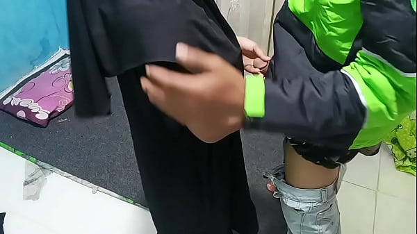 Prank Ajak Ojol Ngentot, Bikin Si Abang Tegang Sendiri.