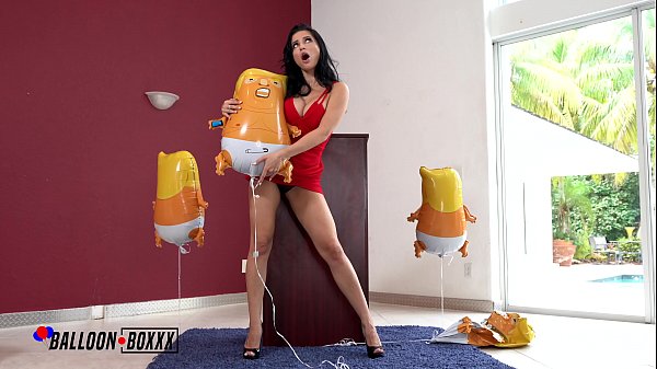 Amateur Boxxx – Mami Rusia Crystal Rush Ngesekin Diri Ke Balon Trump