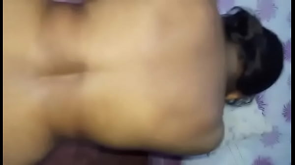 Desi Istri Digebrek Gaya Doggy Ngehe