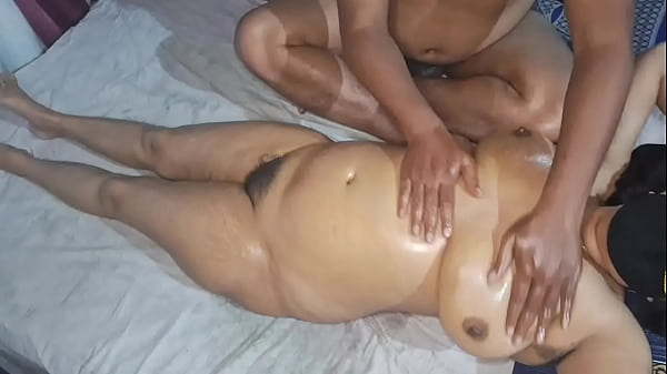 Desi Indian Hot Bhabhi Ngentot Full Body Massage Tanpa Busana