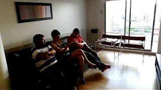 Gak Ada Acara Di Tv, Jadi Gue Ngewe Sama Tukang Ledeng Dan Temen Suami Gue, Mantap Mampus Tuh Crotnya Kita Berdua