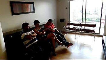 Gak Ada Acara Di Tv, Jadi Gue Ngewe Sama Tukang Ledeng Dan Temen Suami Gue, Mantap Mampus Tuh Crotnya Kita Berdua