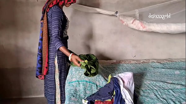 Devar Bhabhi Lagi Kerja, Dia Tau Doi Digebukin Sambil Cream, Video Sex Hindi Audio Real Role Play.