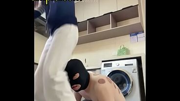 Cewek China Dominan, Bikin Kamu Lembek Di Bawah Kakinya.
